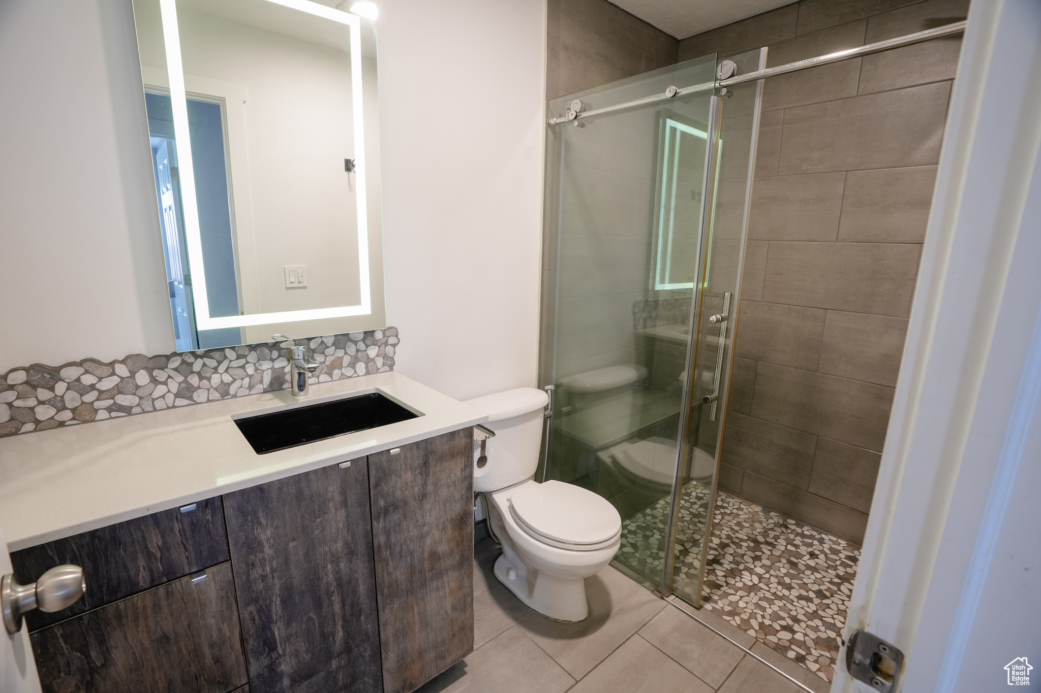 OAK VISTA - Residential