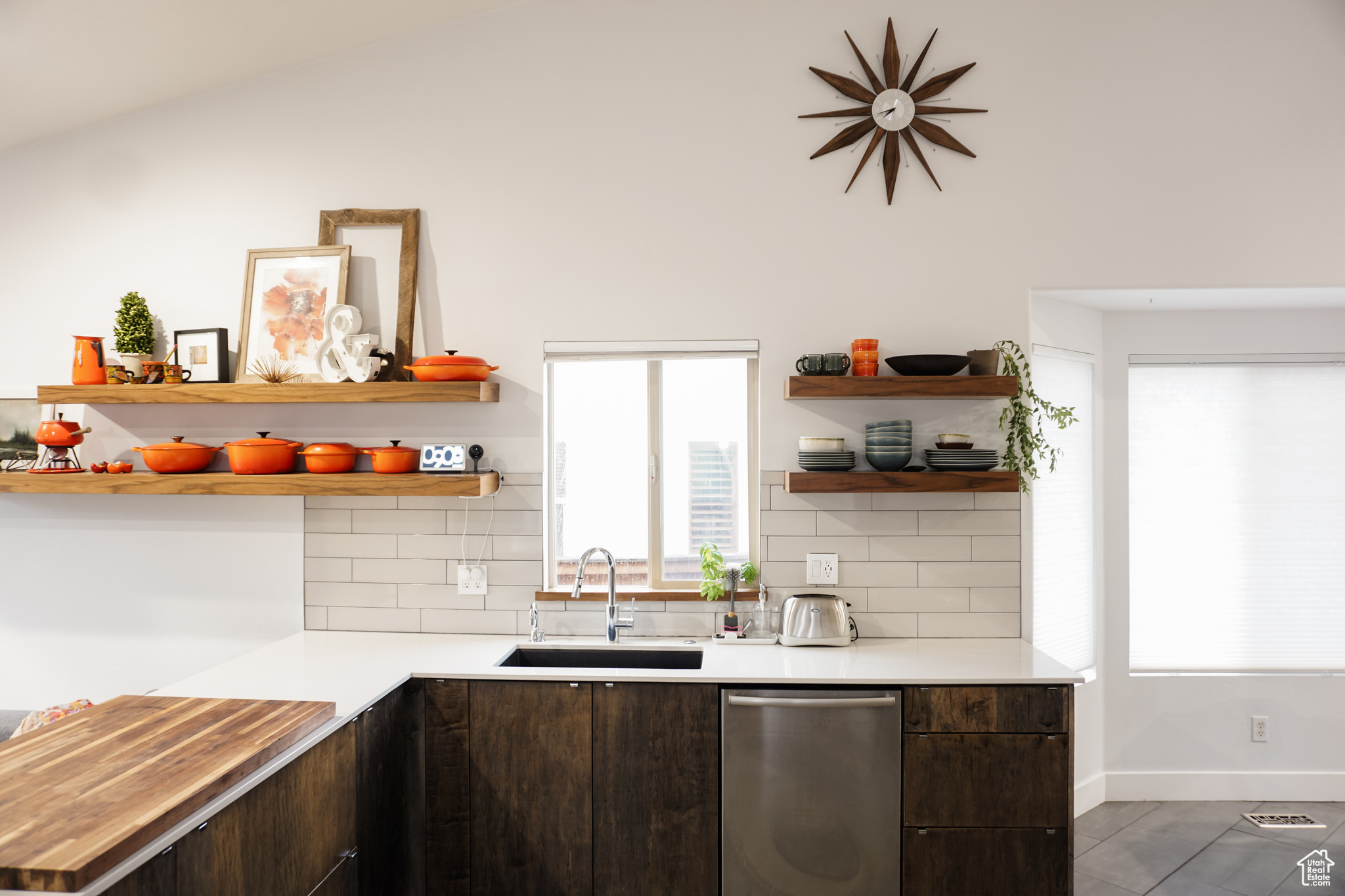 OAK VISTA - Residential