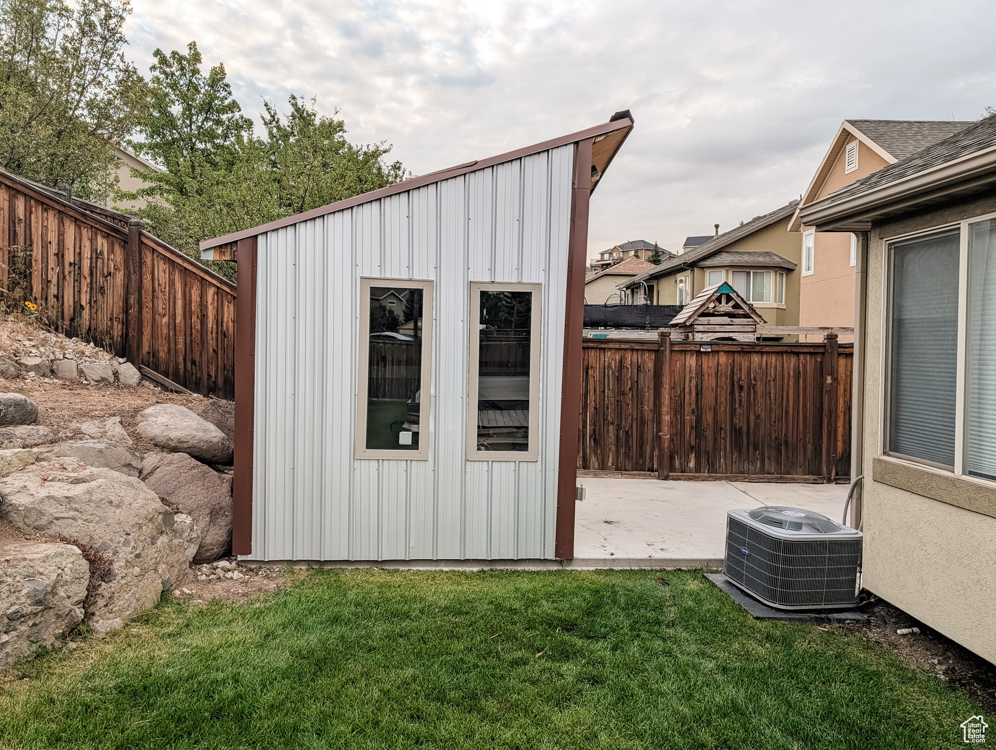 OAK VISTA - Residential