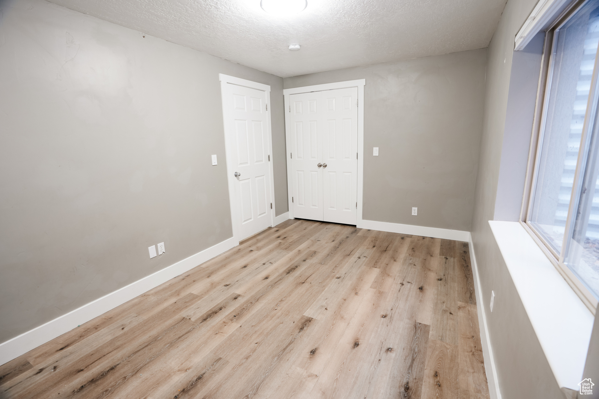 OAK VISTA - Residential