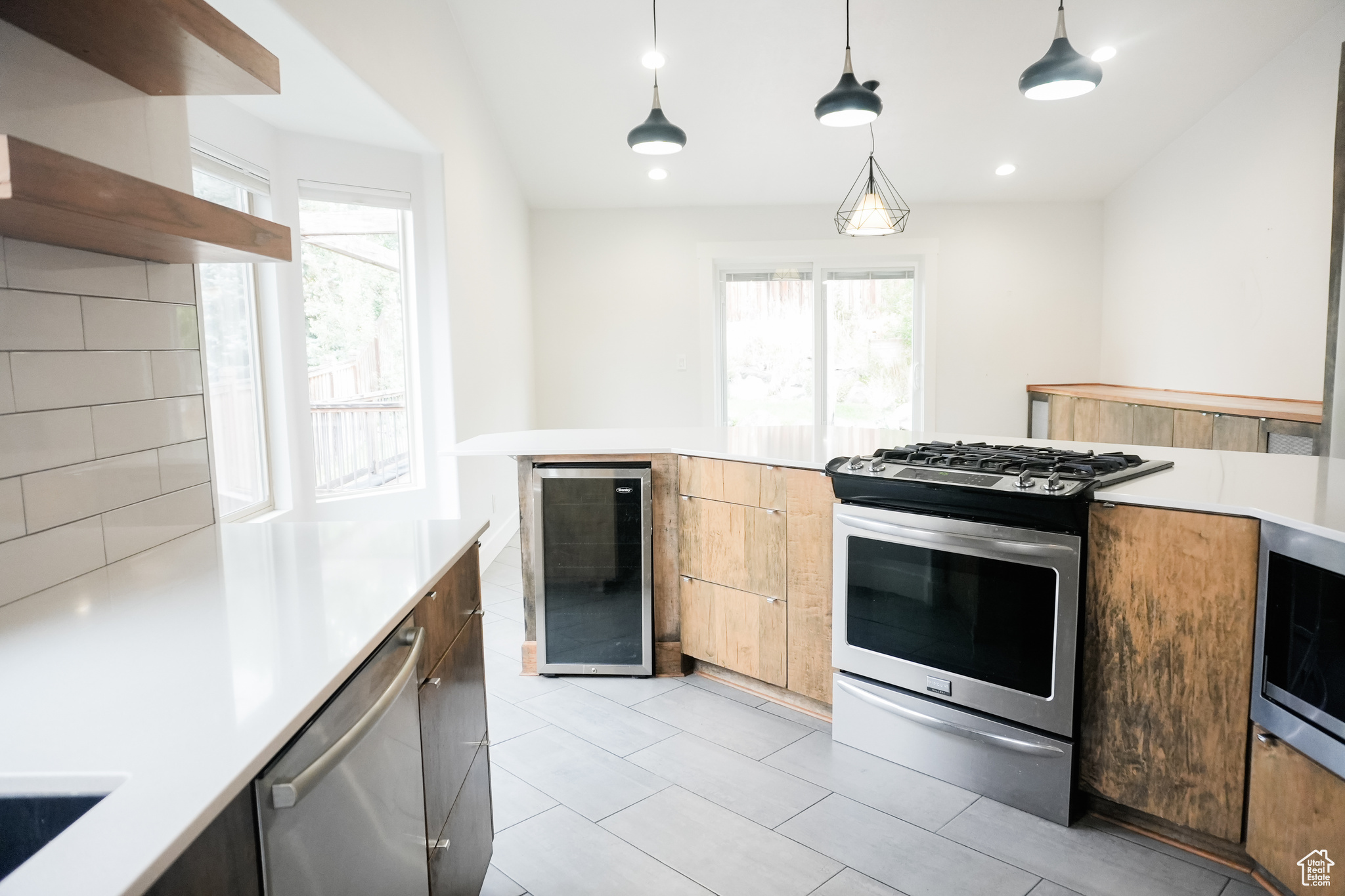 OAK VISTA - Residential