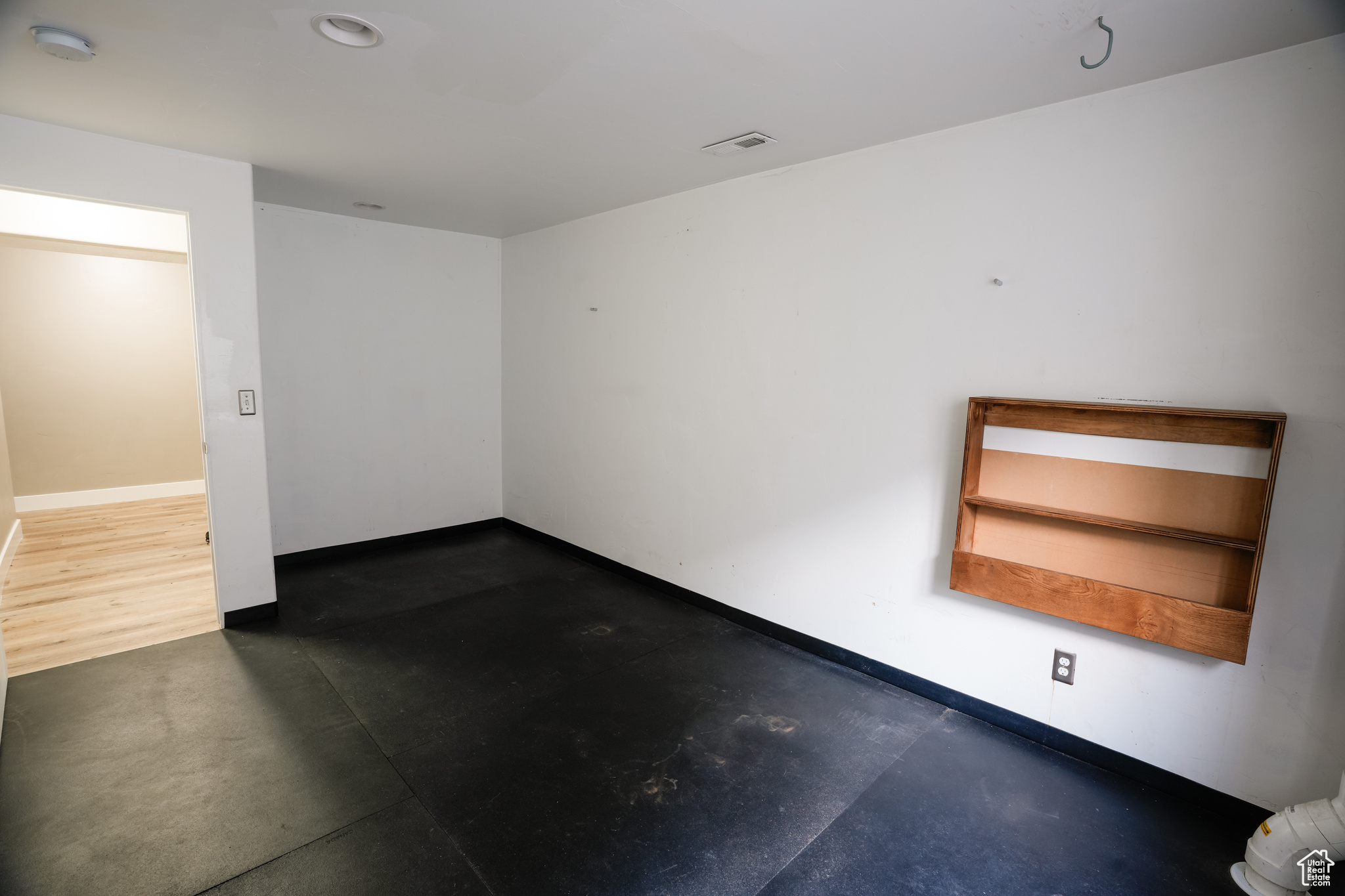 OAK VISTA - Residential