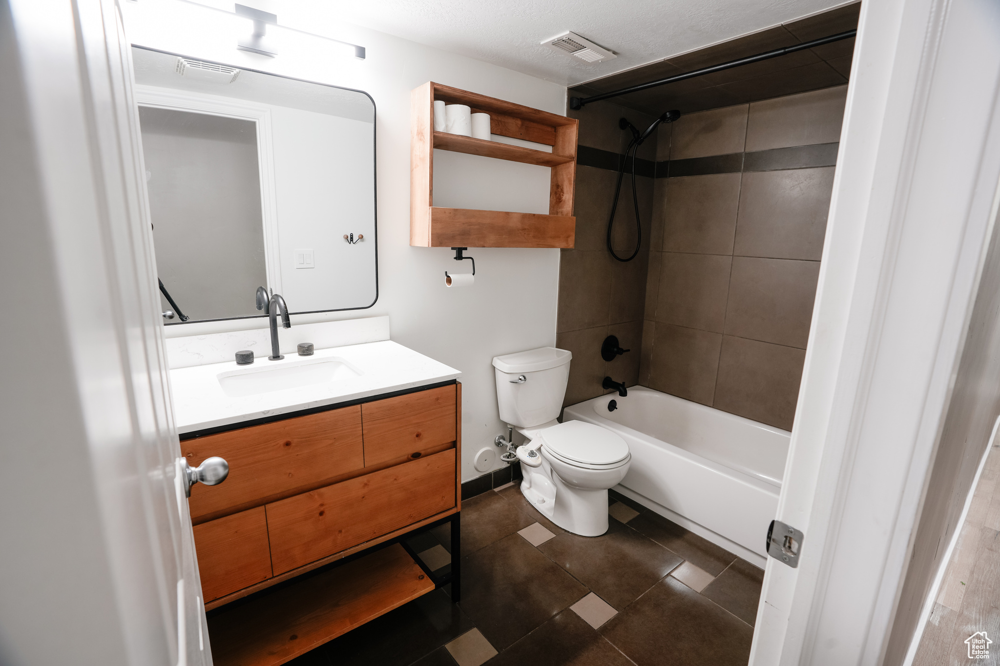 OAK VISTA - Residential