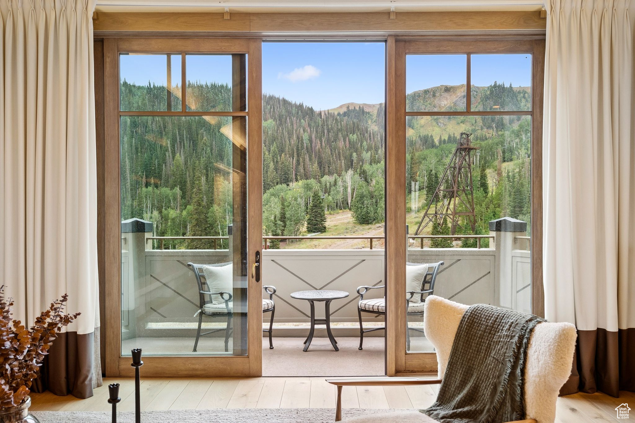 HOTEL & RESIDENCES AT EMPIRE CANYON RESO - Residential