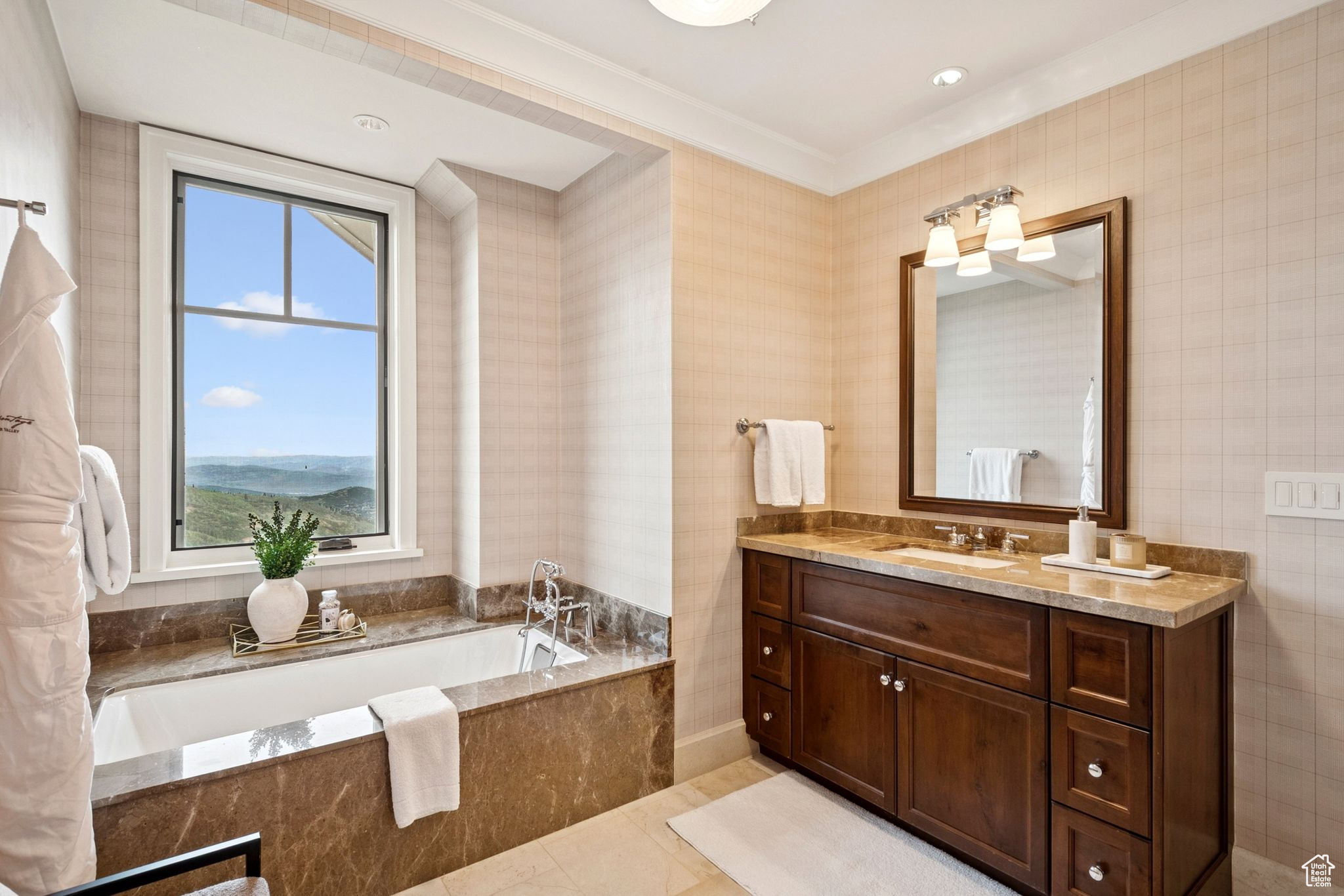 HOTEL & RESIDENCES AT EMPIRE CANYON RESO - Residential