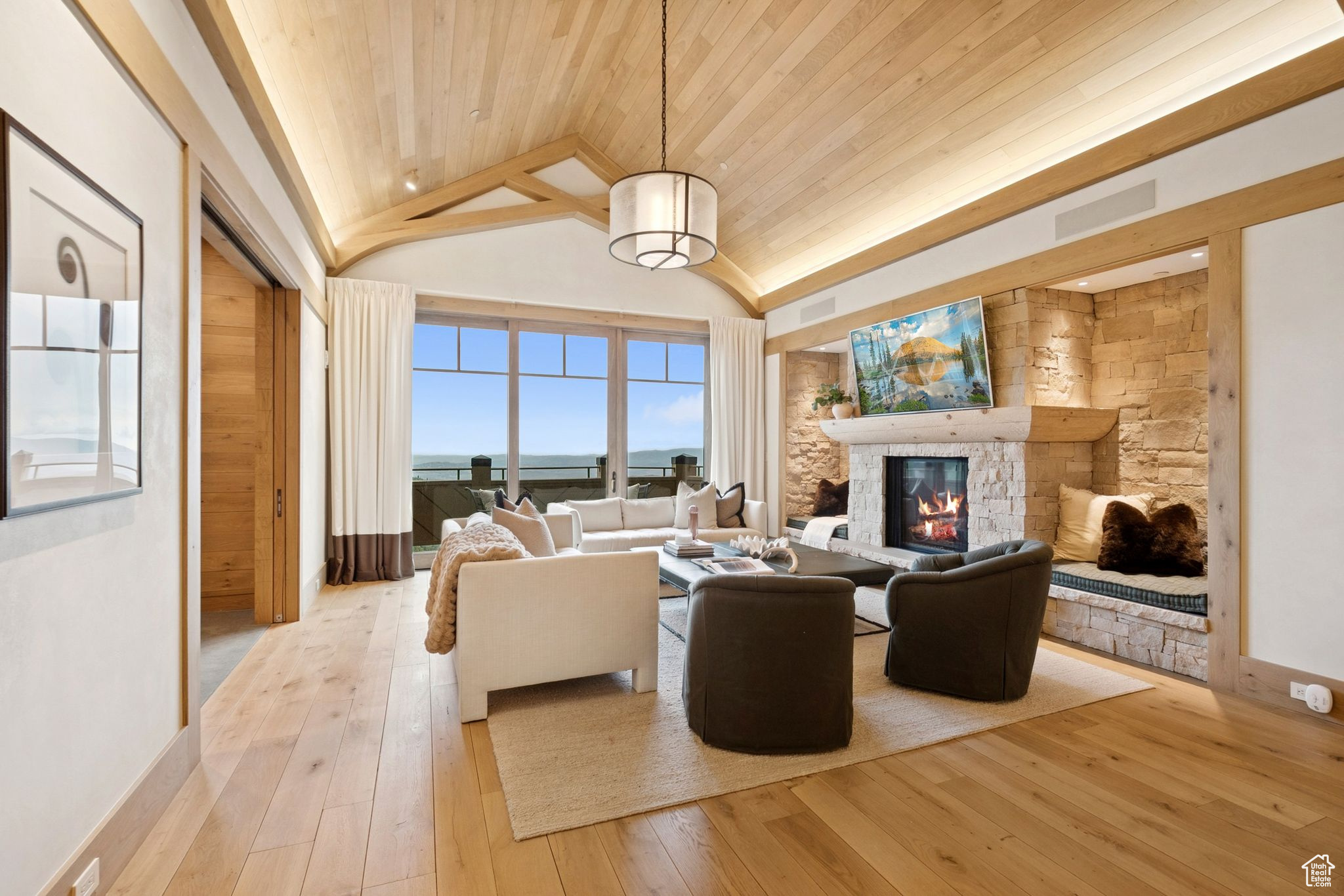 HOTEL & RESIDENCES AT EMPIRE CANYON RESO - Residential
