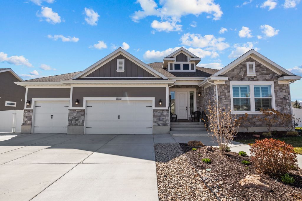 Photo of 3443 W HARVESTWOOD LN, Riverton, UT 84065 (MLS # 2146183)