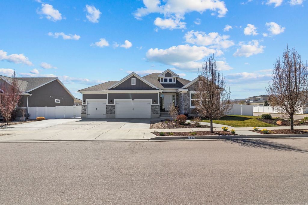 Photo of 3443 W HARVESTWOOD LN, Riverton, UT 84065 (MLS # 2146183)