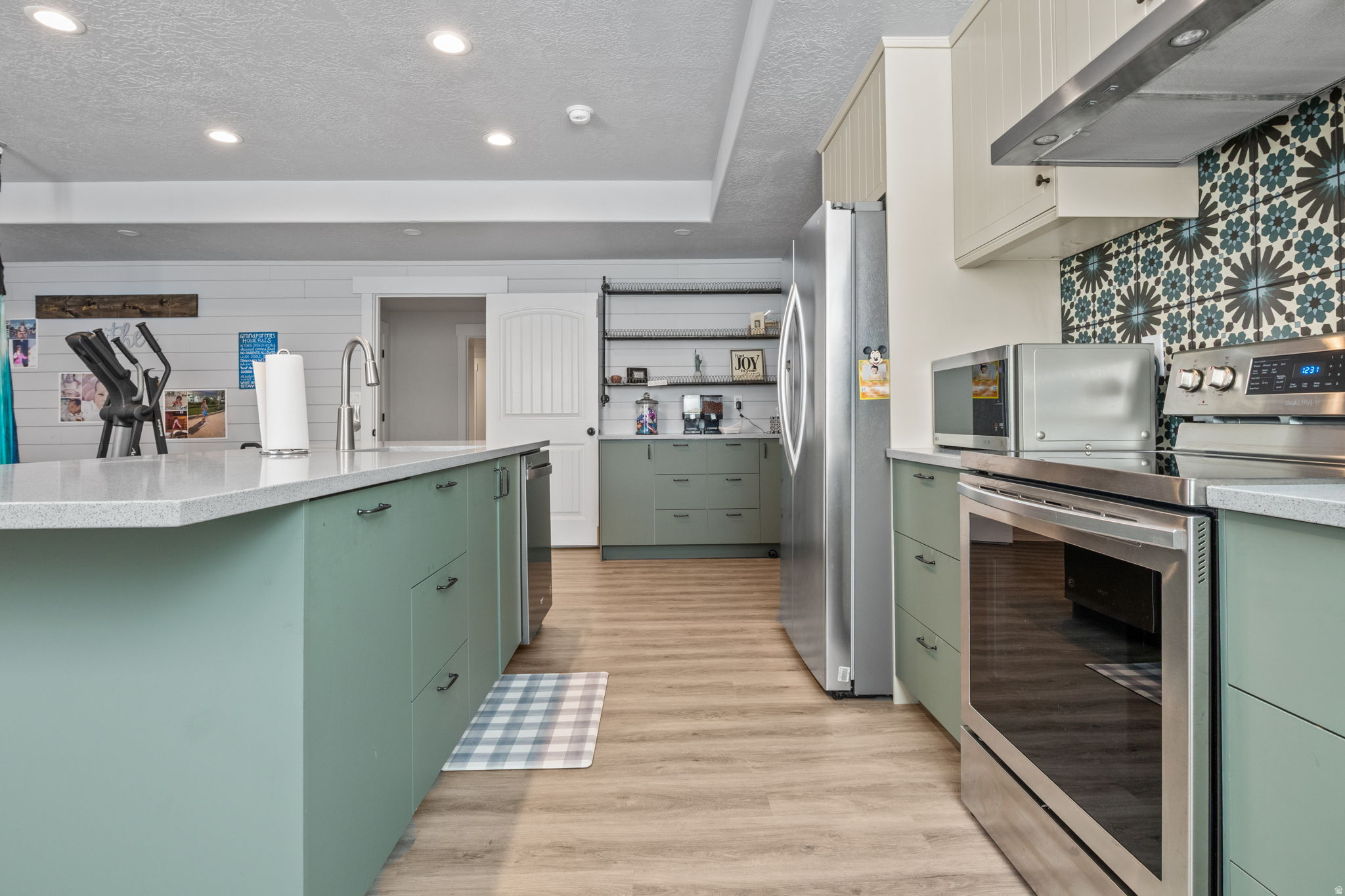 AUTUMNWOOD ESTATES - Residential