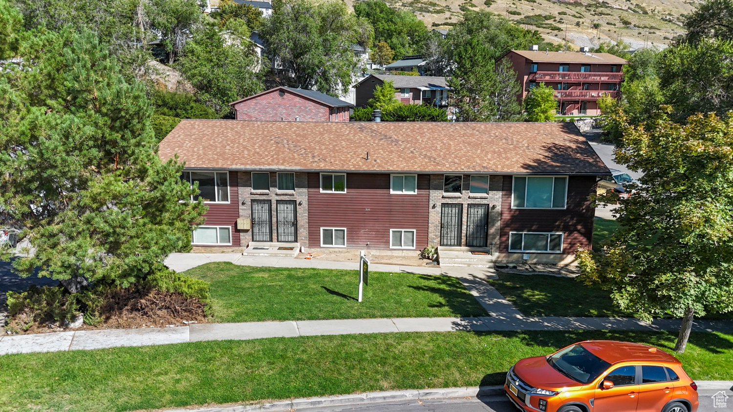 CRESCENT HILLS - Residential Income