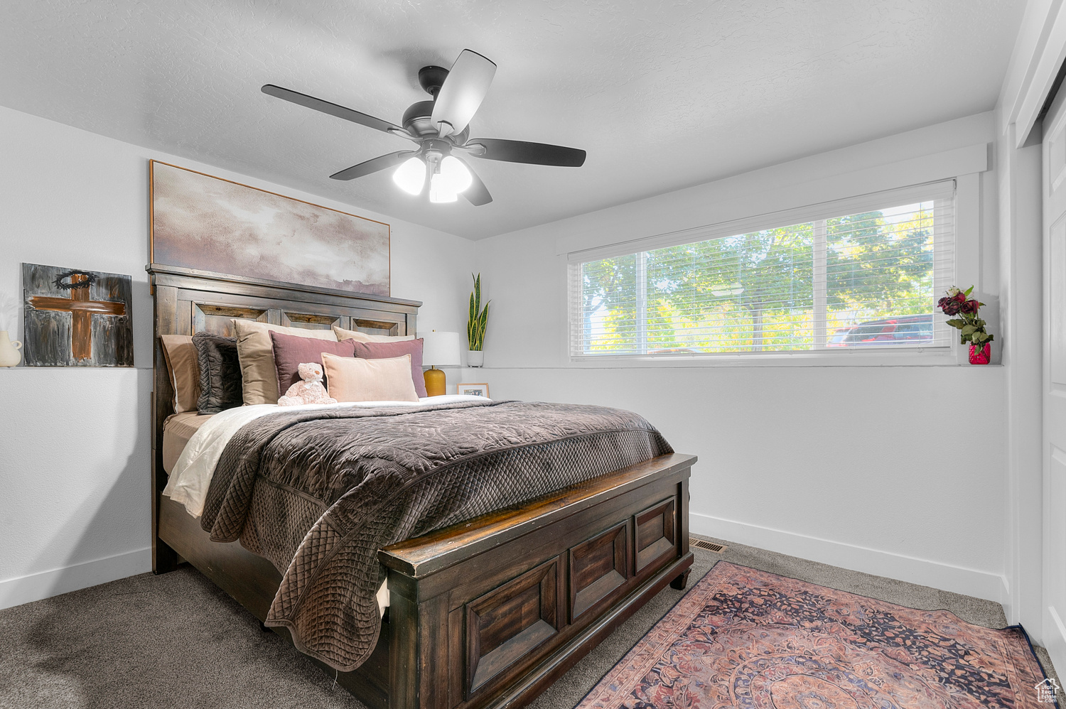 CRESCENT HILLS - Residential Income