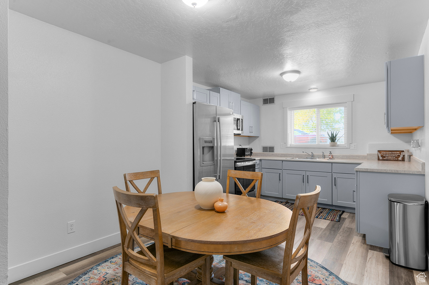 CRESCENT HILLS - Residential Income