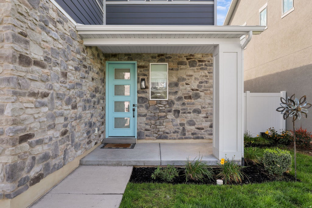 Photo of 2063 W 3360 S, Syracuse, UT 84075 (MLS # 2183656)