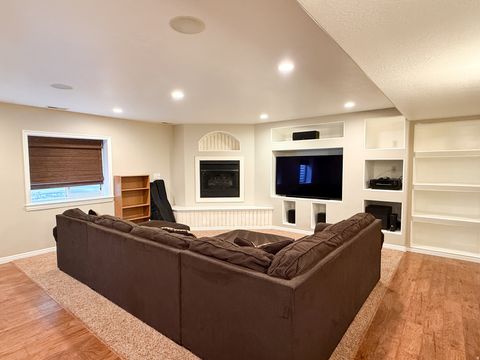 Tiny photo for 185 E 2100 N, North Ogden, UT 84414 (MLS # 2137059)