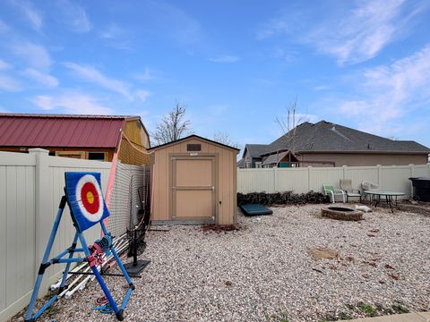 Tiny photo for 185 E 2100 N, North Ogden, UT 84414 (MLS # 2137059)