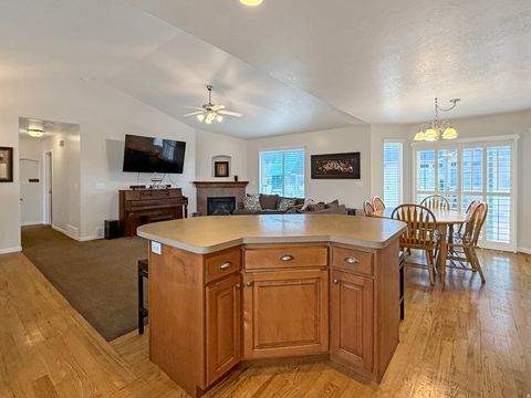 Tiny photo for 185 E 2100 N, North Ogden, UT 84414 (MLS # 2137059)