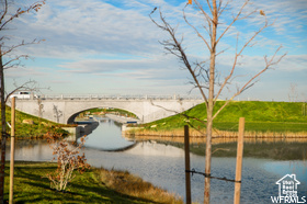 DAYBREAK - Residential