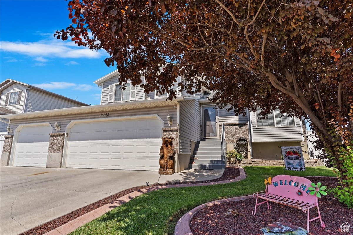 2153 S Fremont Crest Ave, Syracuse, Utah image 2