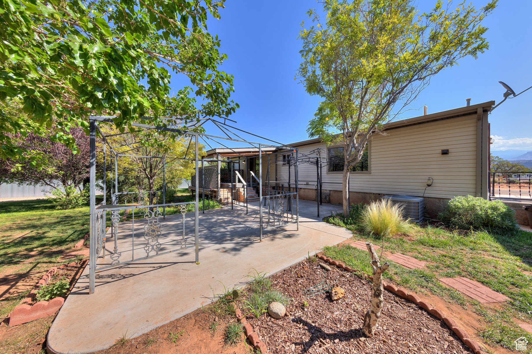 2550 Desert Rd, Moab, Utah image 35