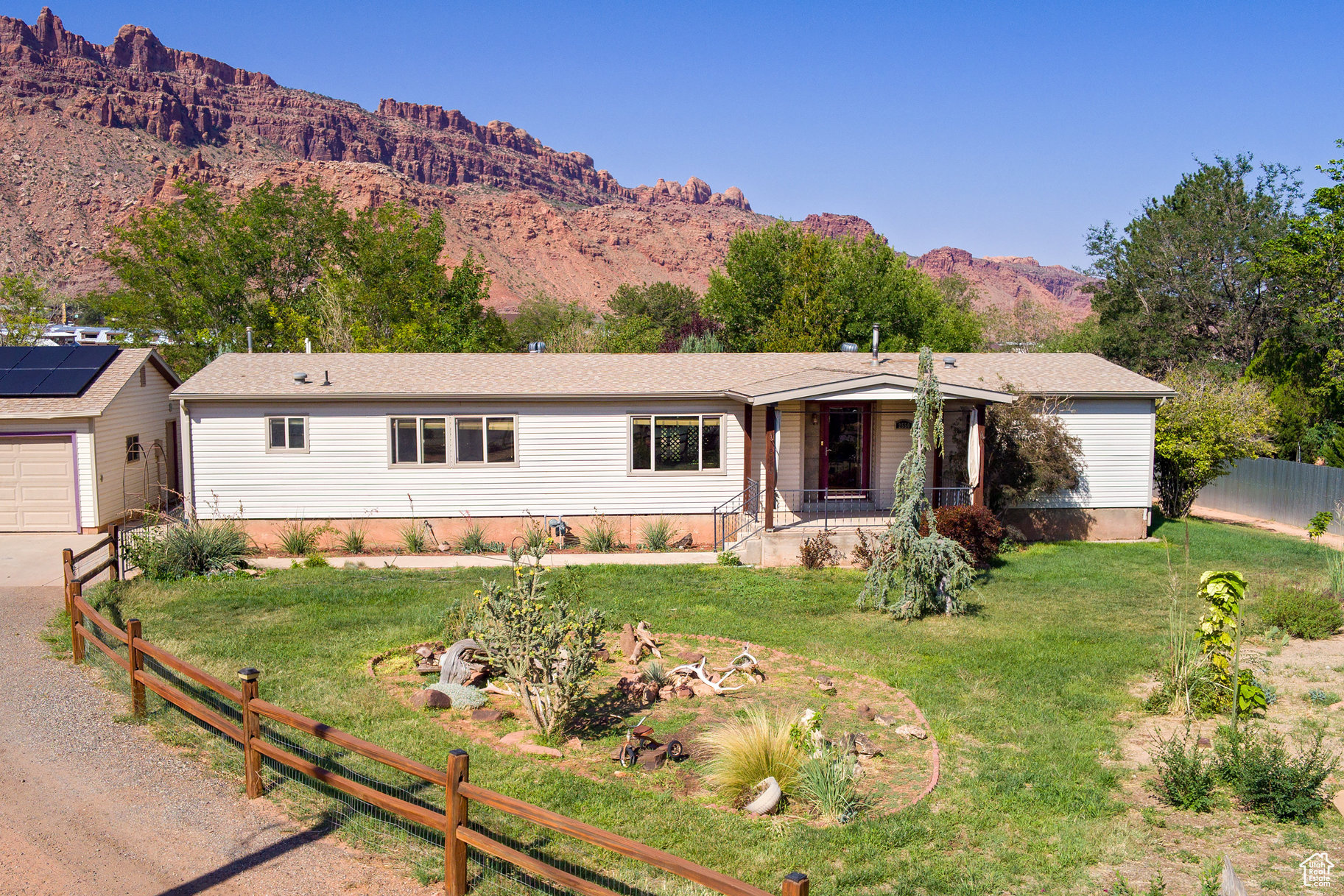 2550 Desert Rd, Moab, Utah image 2