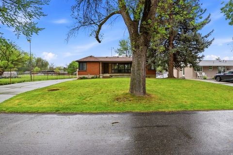 Tiny photo for 2252 E 6450 S, Cottonwood Heights, UT 84121 (MLS # 2154225)