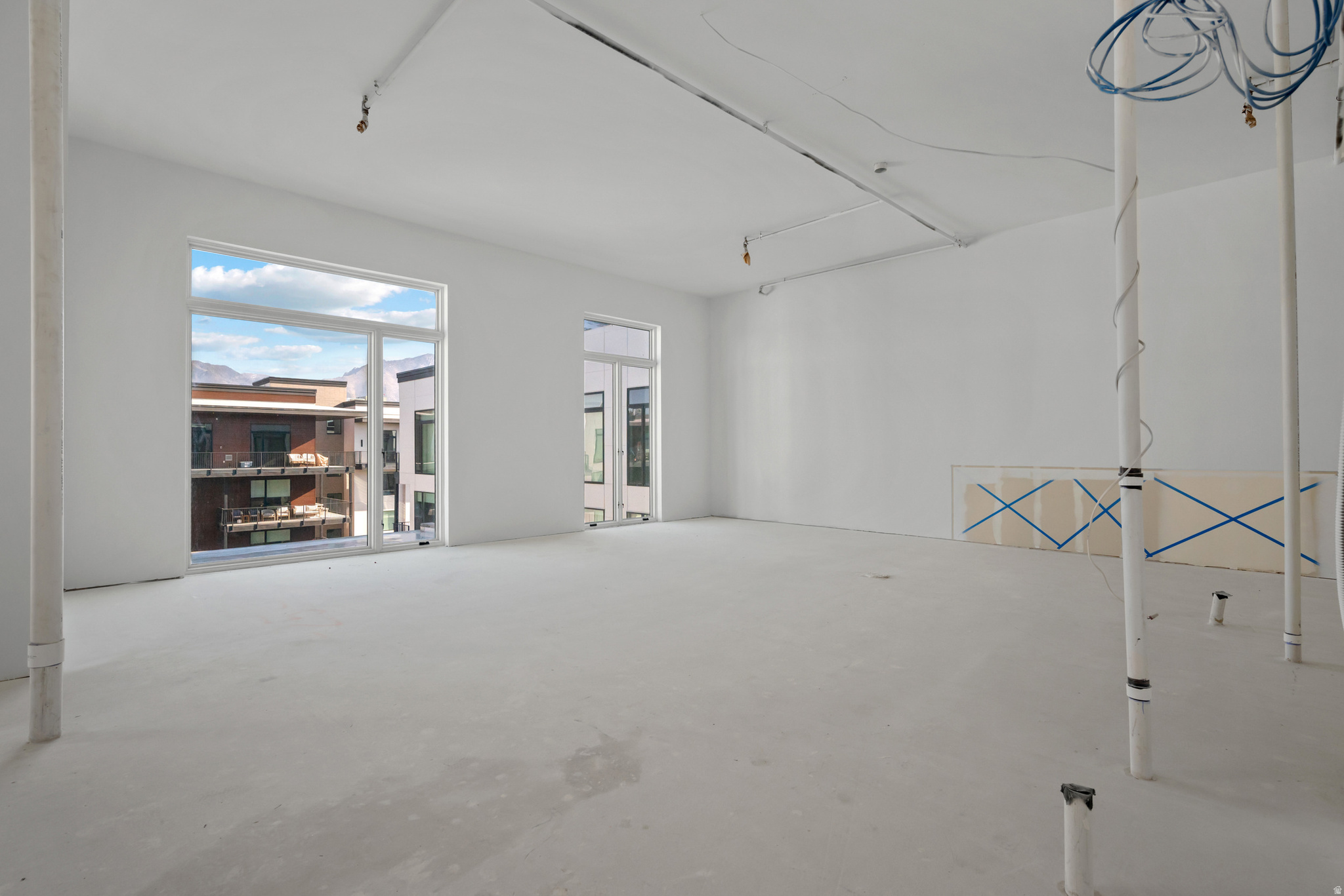 HOLLADAY HILLS - Residential