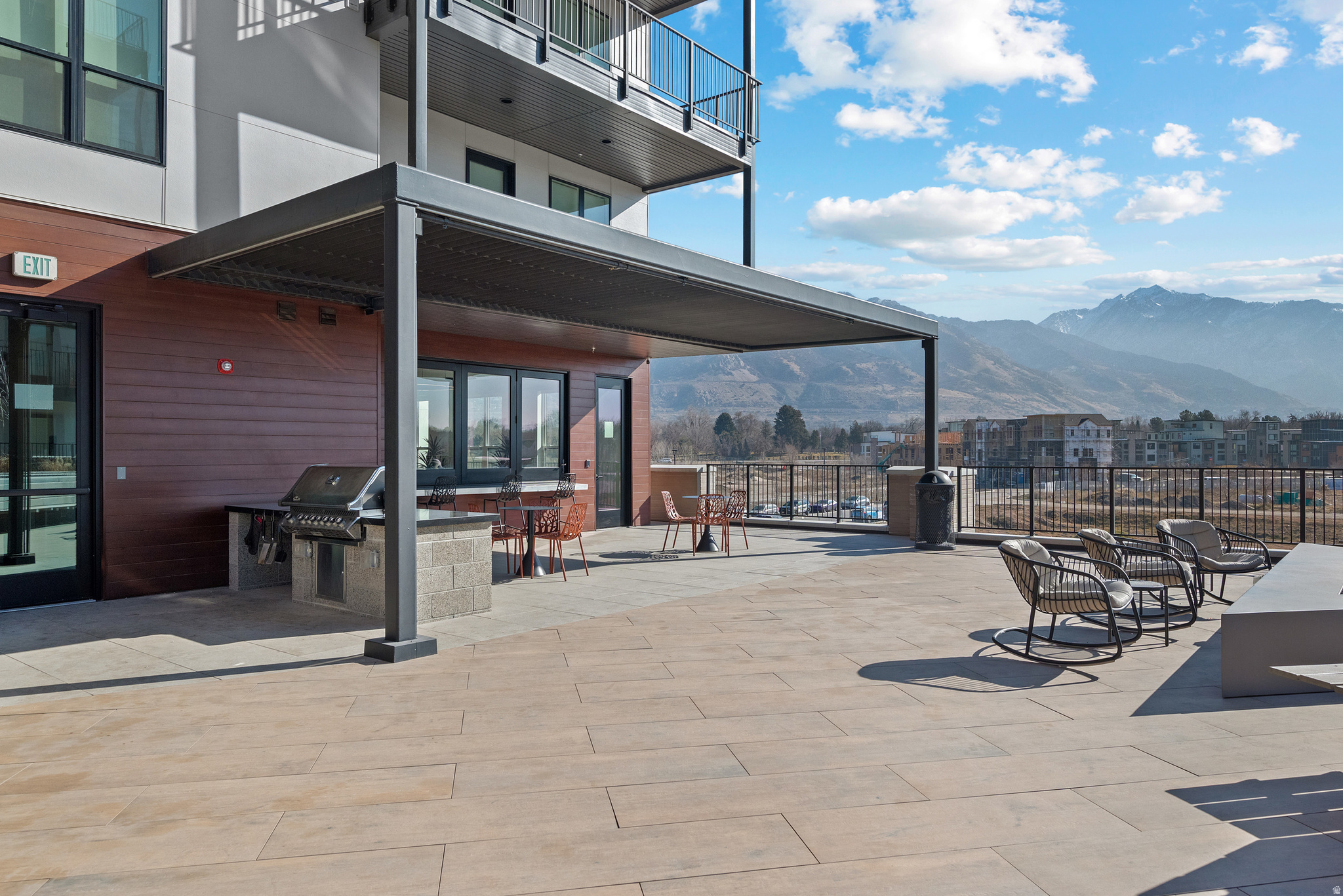 HOLLADAY HILLS - Residential