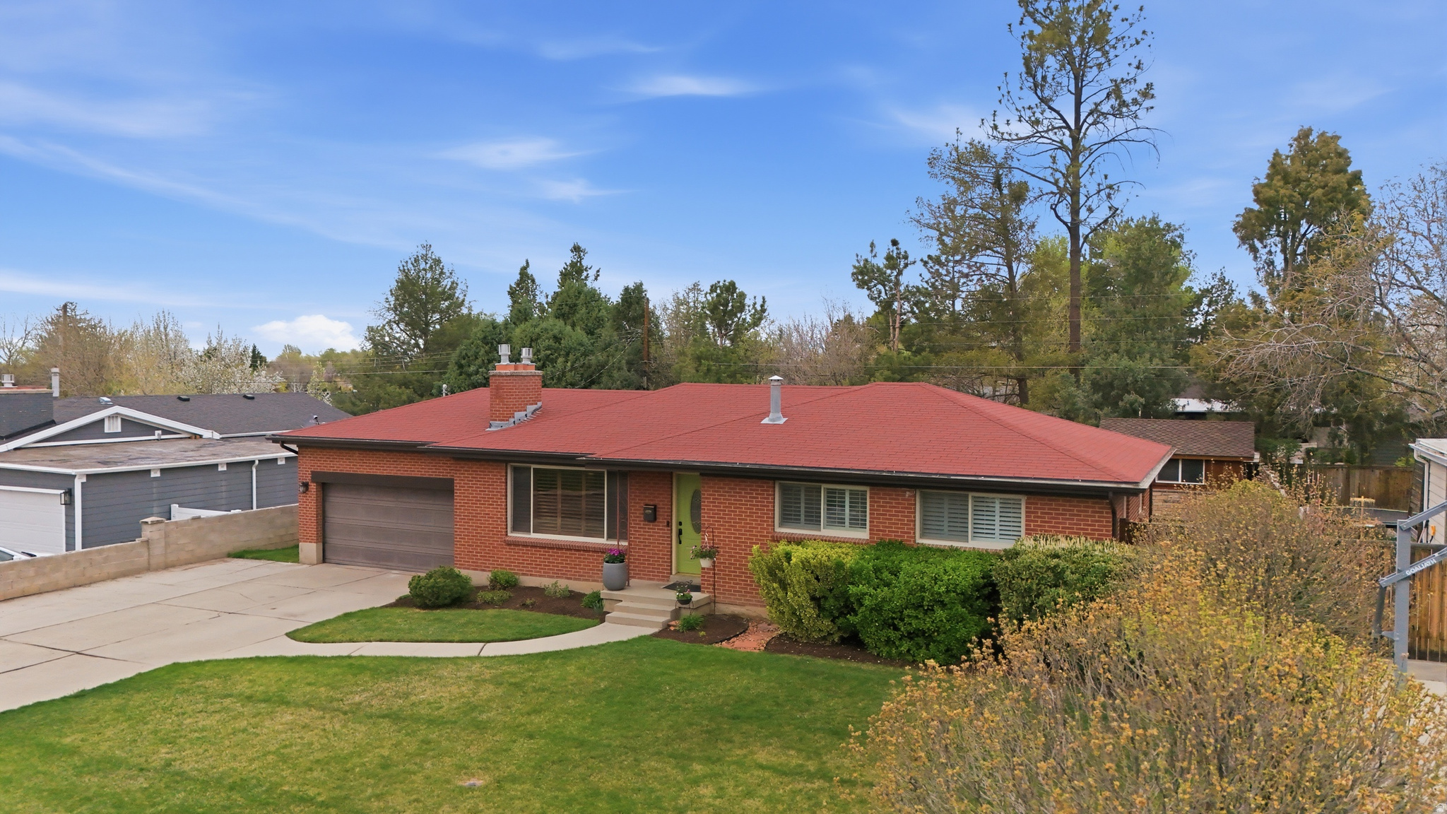 FULLER GARDENS - Residential