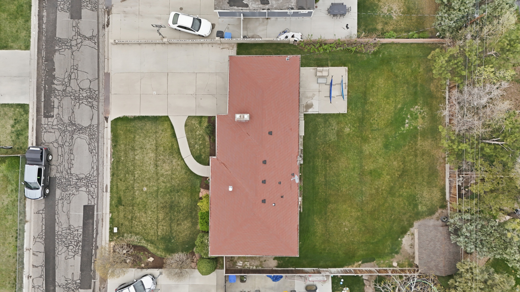 FULLER GARDENS - Residential