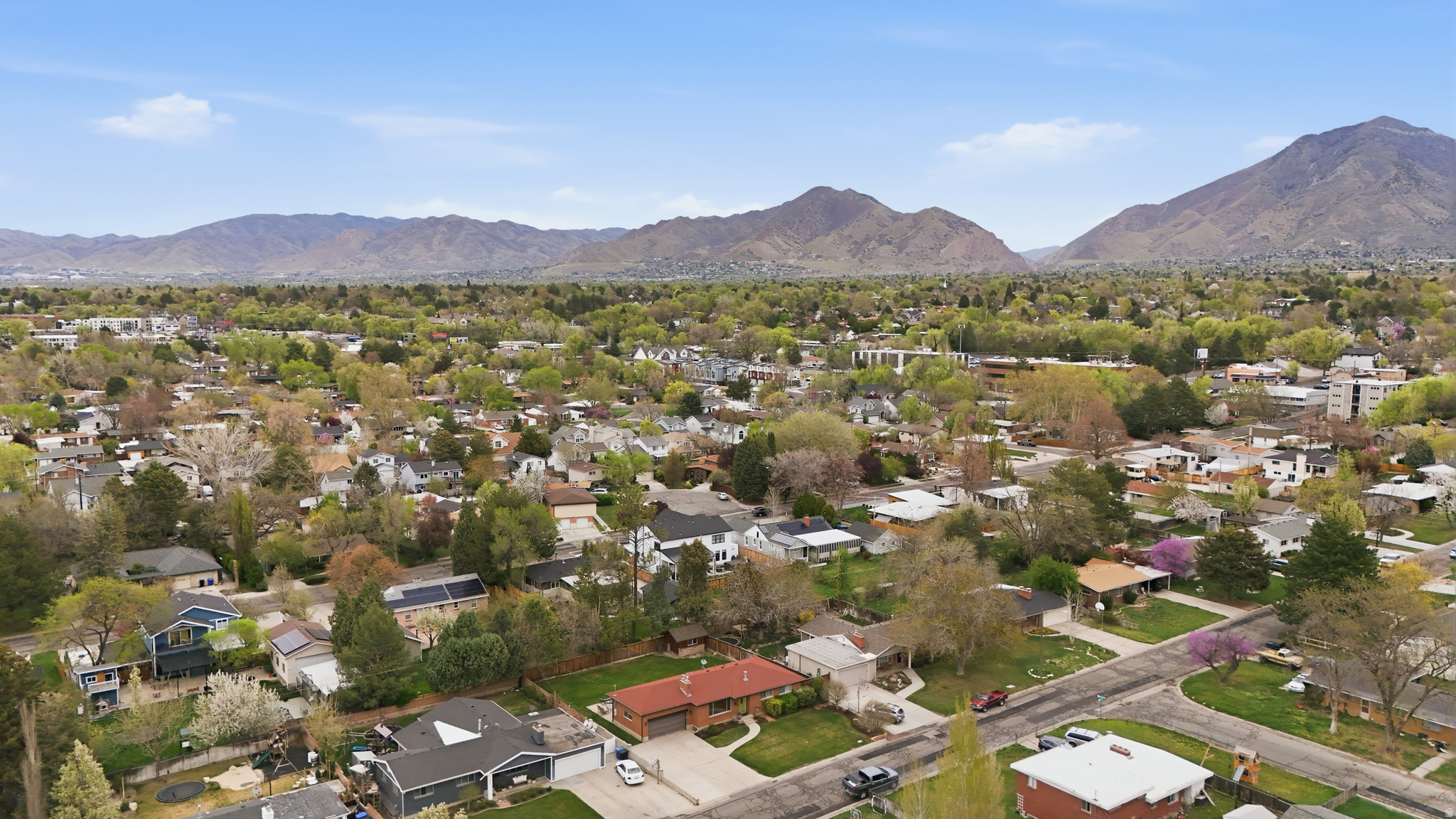 FULLER GARDENS - Residential