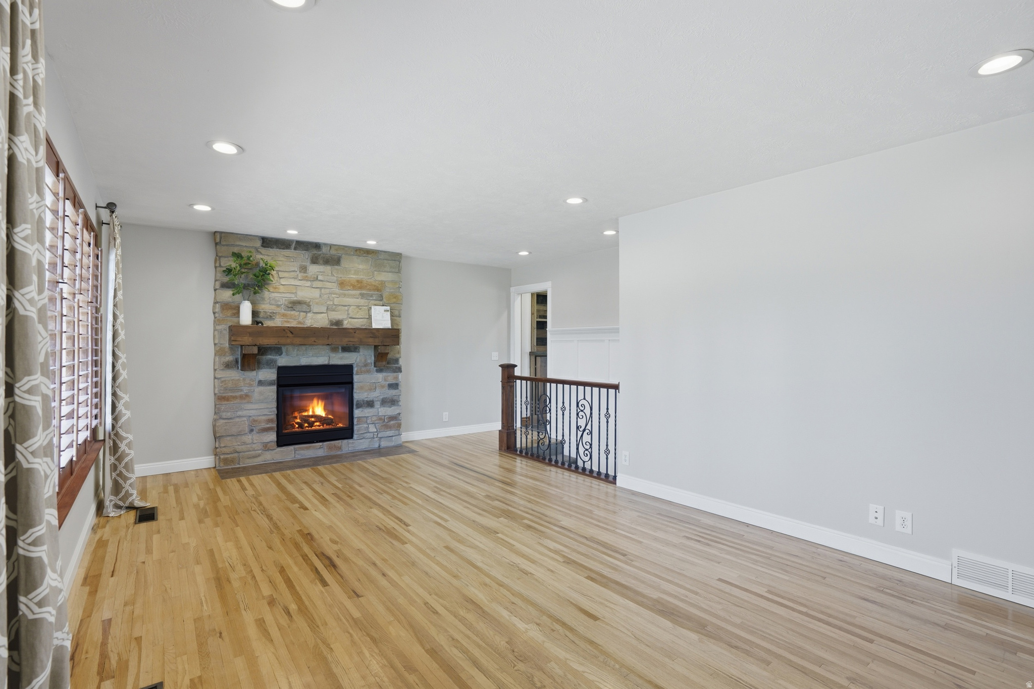 FULLER GARDENS - Residential
