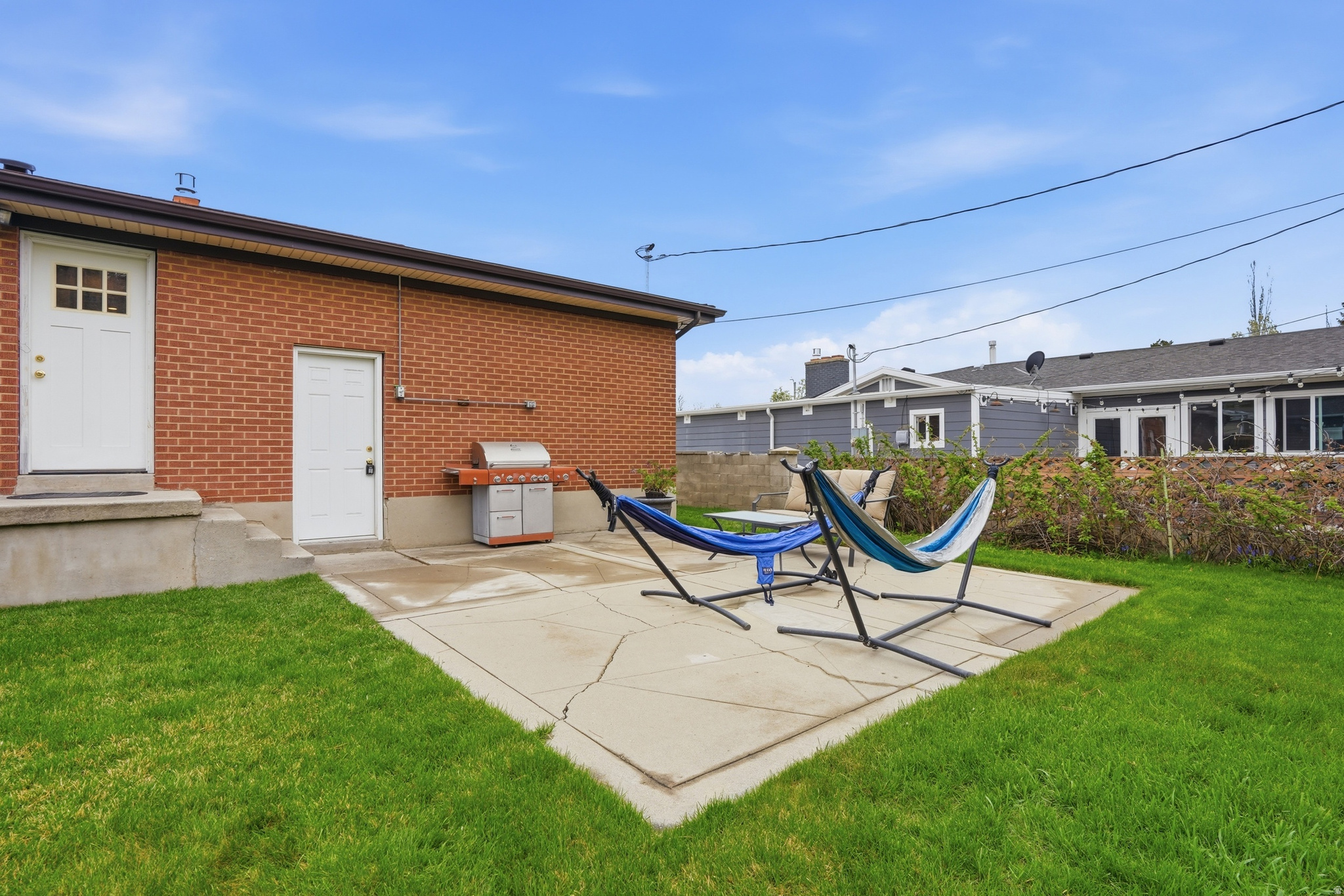 FULLER GARDENS - Residential