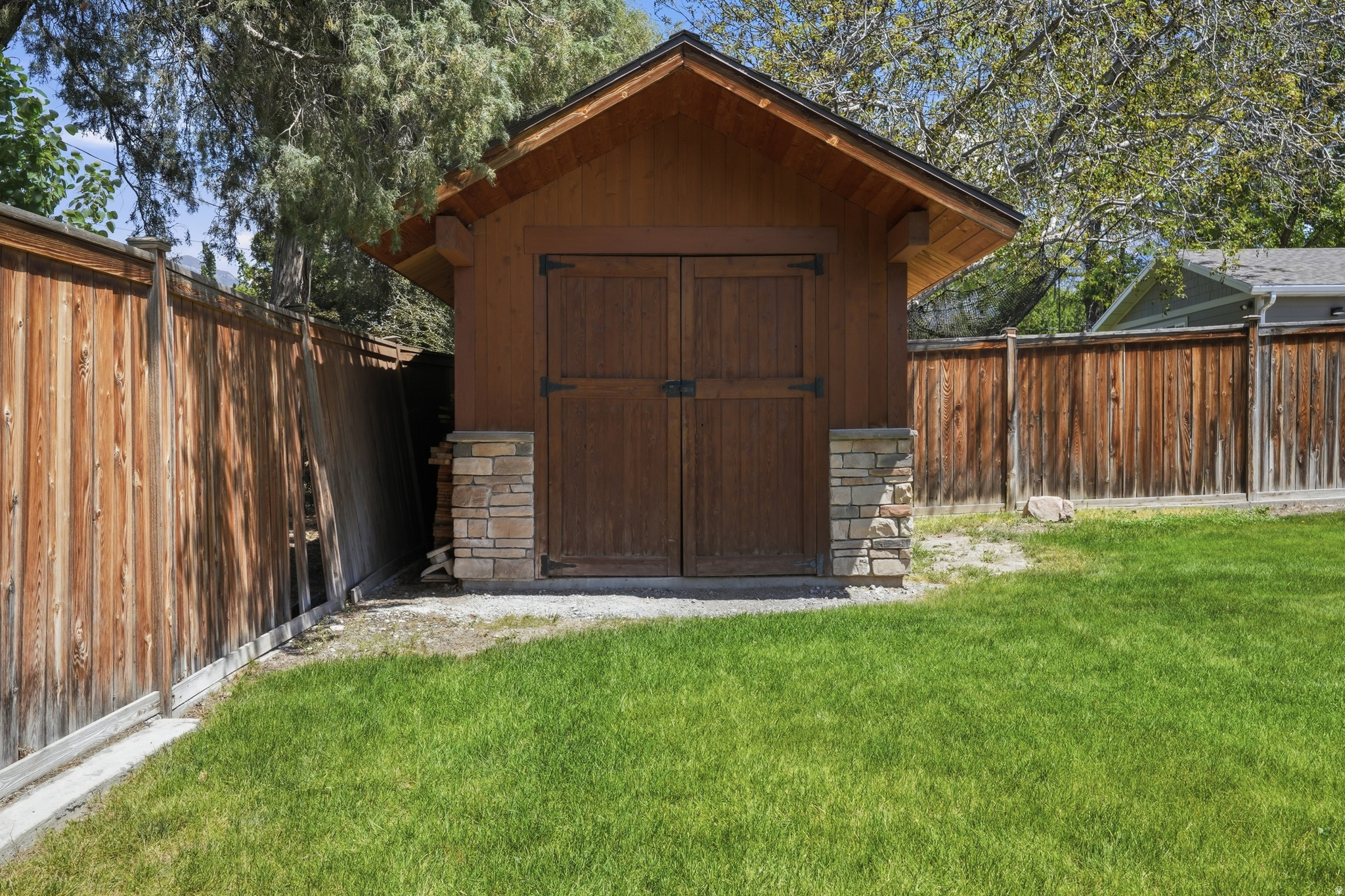 FULLER GARDENS - Residential