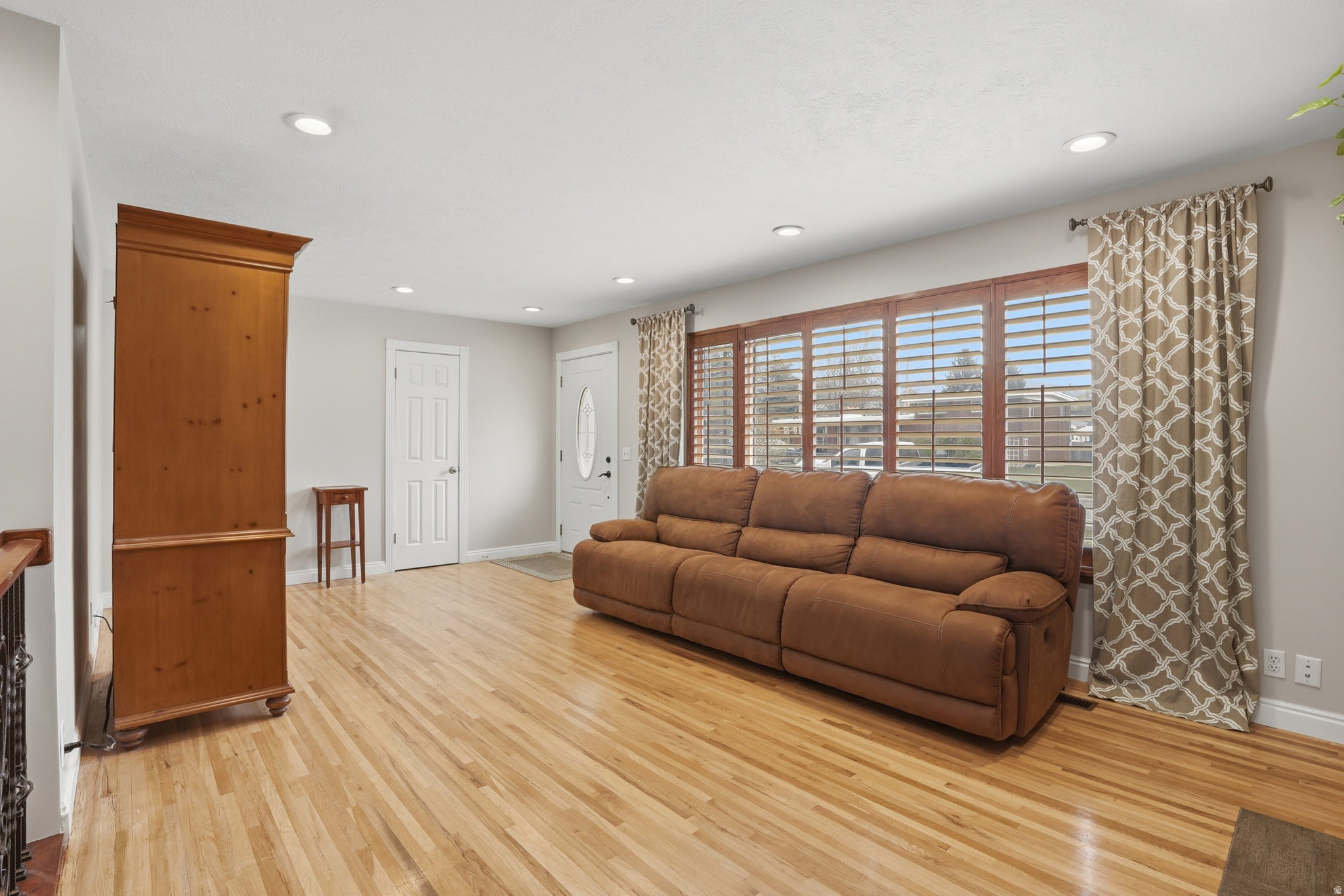 FULLER GARDENS - Residential