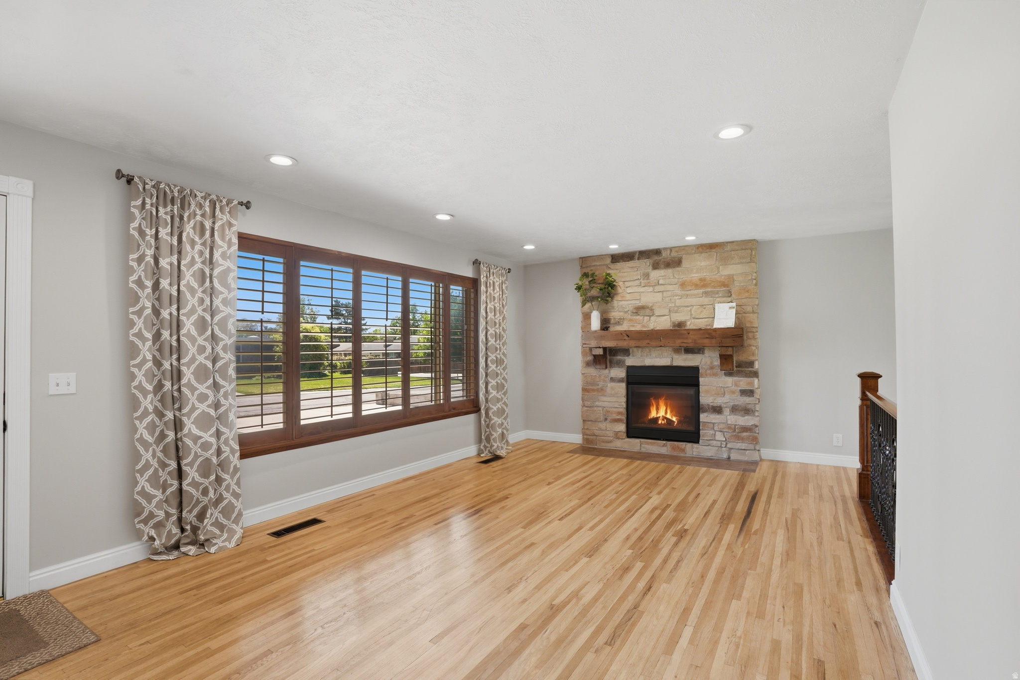 FULLER GARDENS - Residential