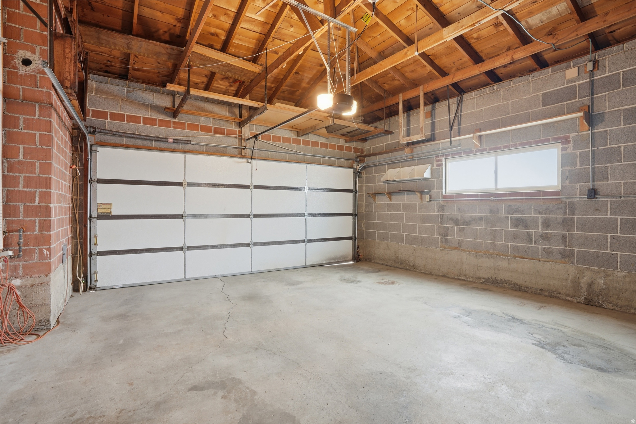 FULLER GARDENS - Residential