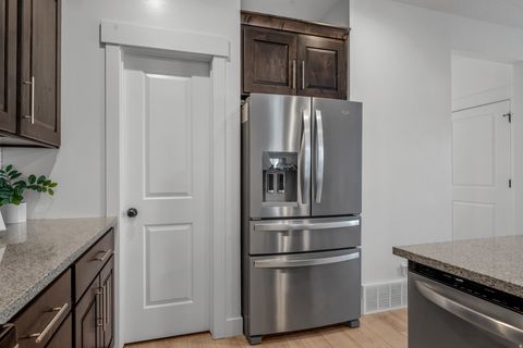 Tiny photo for 826 W WALNUT BARK LN, Mapleton, UT 84664 (MLS # 2151207)