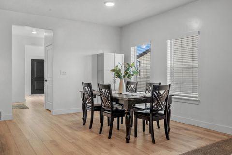 Tiny photo for 826 W WALNUT BARK LN, Mapleton, UT 84664 (MLS # 2151207)