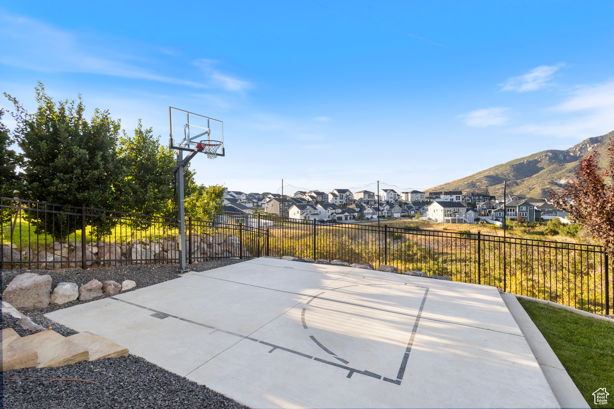 HIDDEN CANYON - Residential