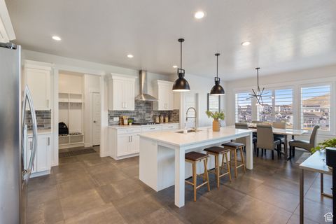 Tiny photo for 2493 E LONE HILL DR, Draper (UT Cnty), UT 84020 (MLS # 2109337)