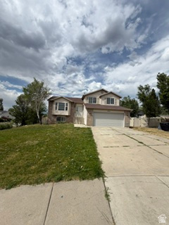 CRYSTAL CANYON - Residential