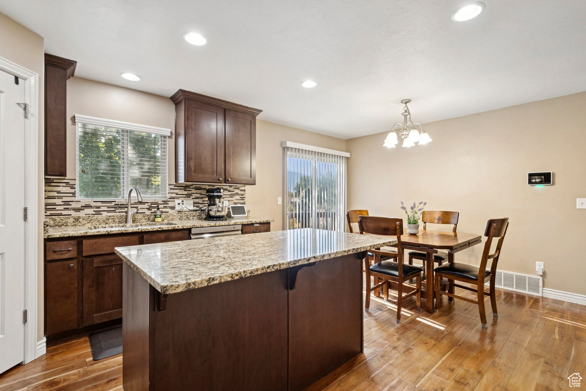ELDERBERRY - Residential