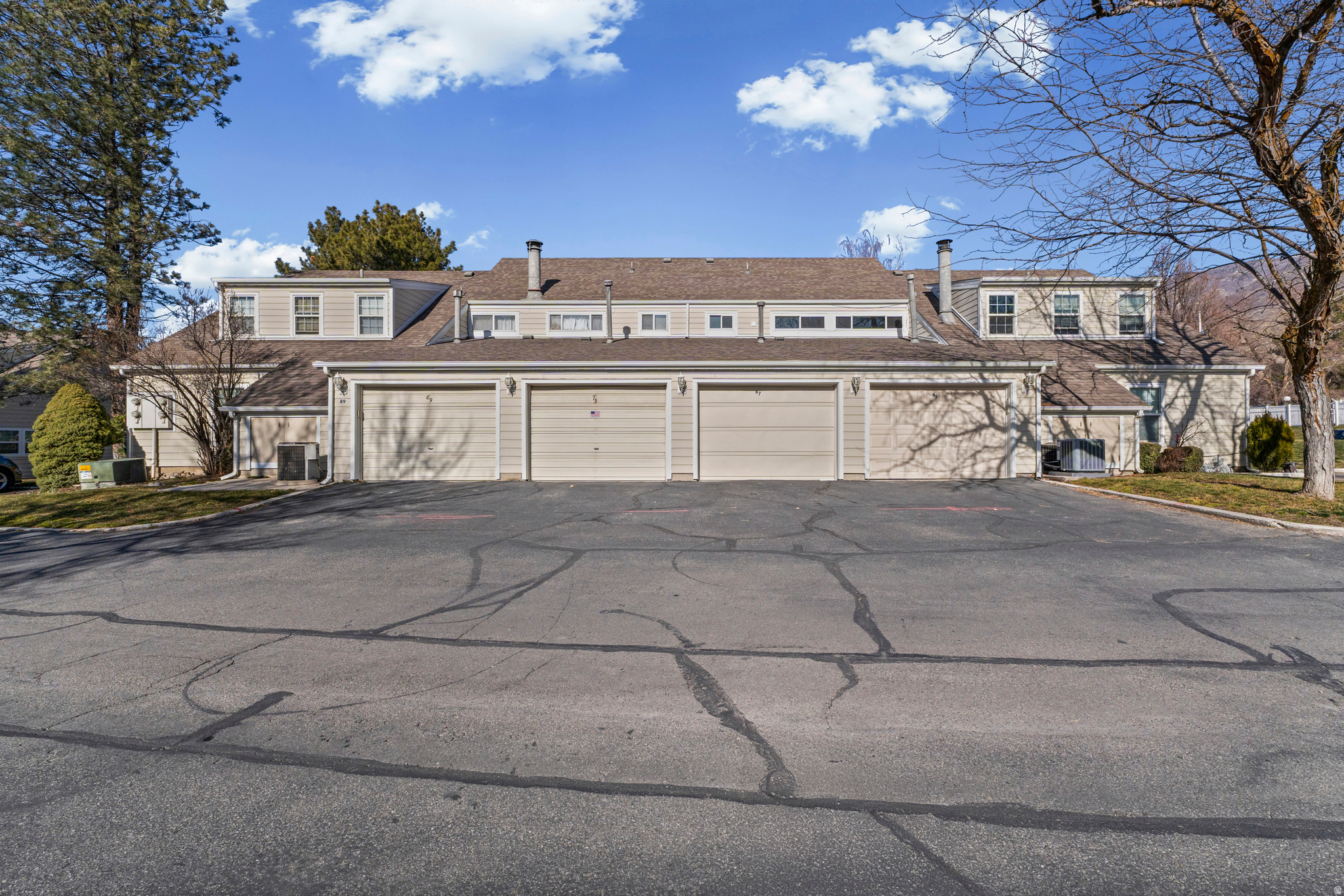 PHEASANTBROOK - Residential