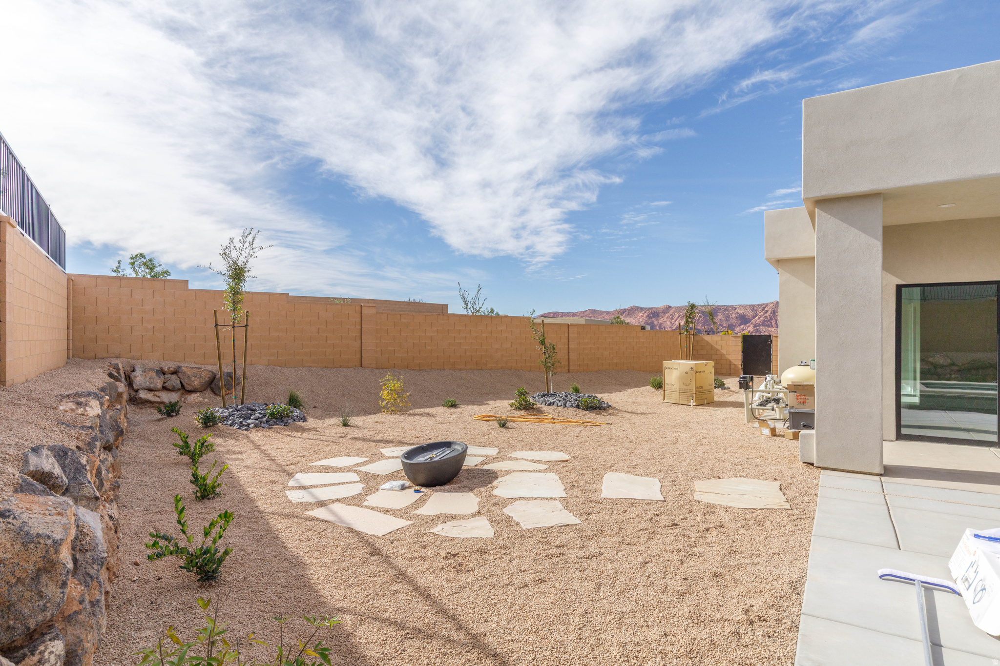 LEDGES OF ST GEORGE YELLOW KNOLLS - Residential