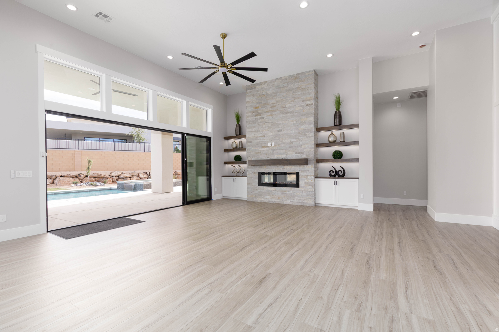 LEDGES OF ST GEORGE YELLOW KNOLLS - Residential