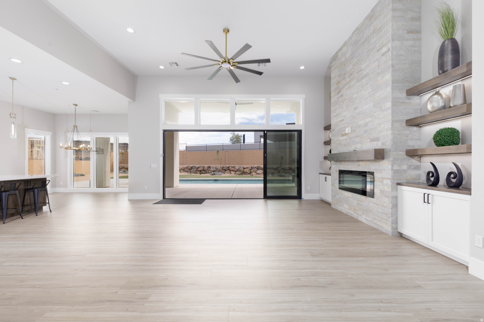 LEDGES OF ST GEORGE YELLOW KNOLLS - Residential