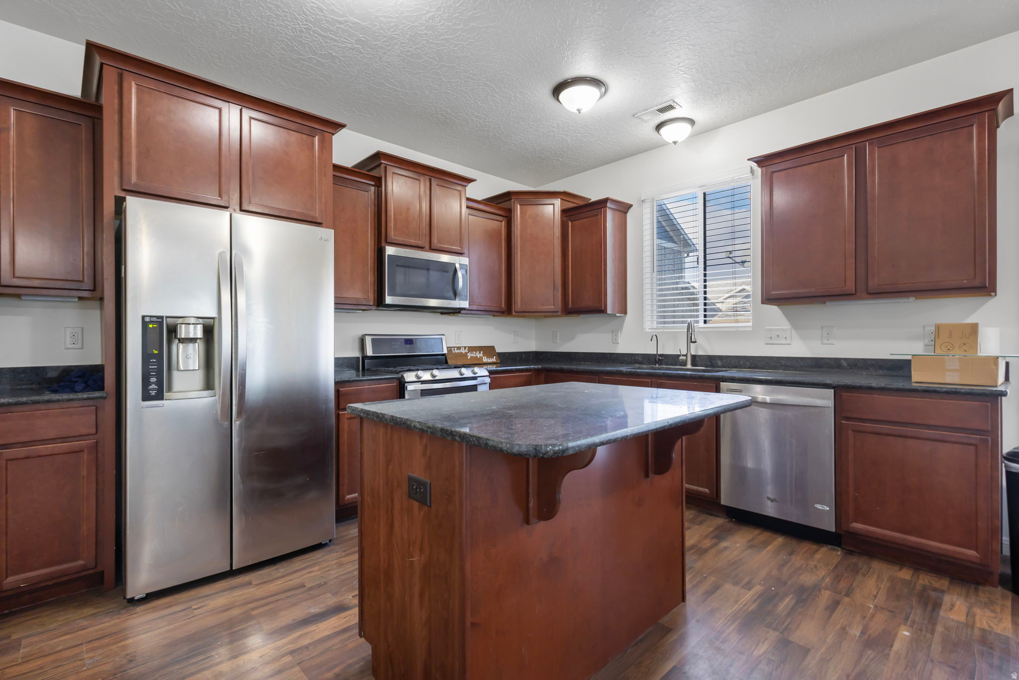 INDEPENDENCE POINT - Residential Lease