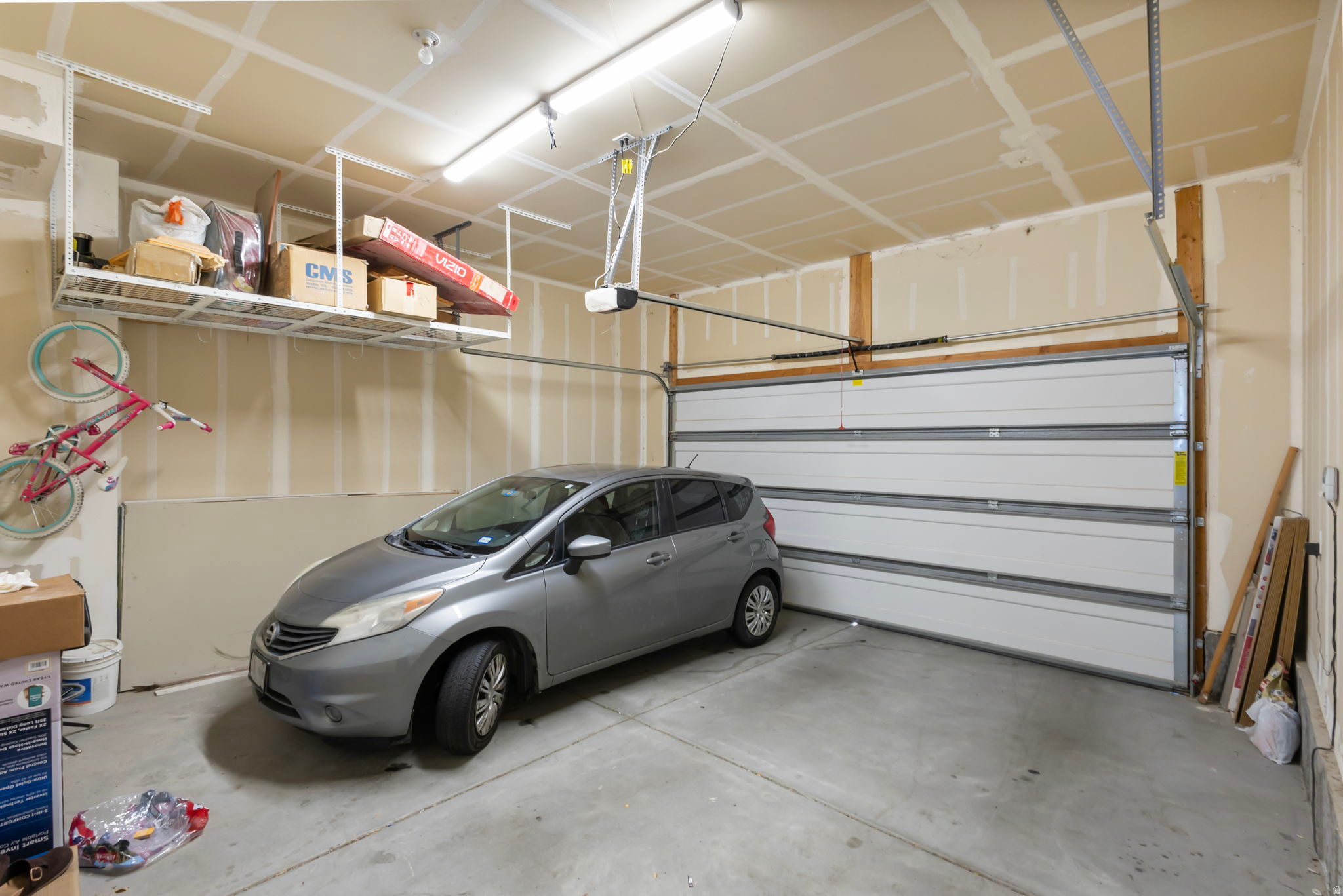 INDEPENDENCE POINT - Residential Lease