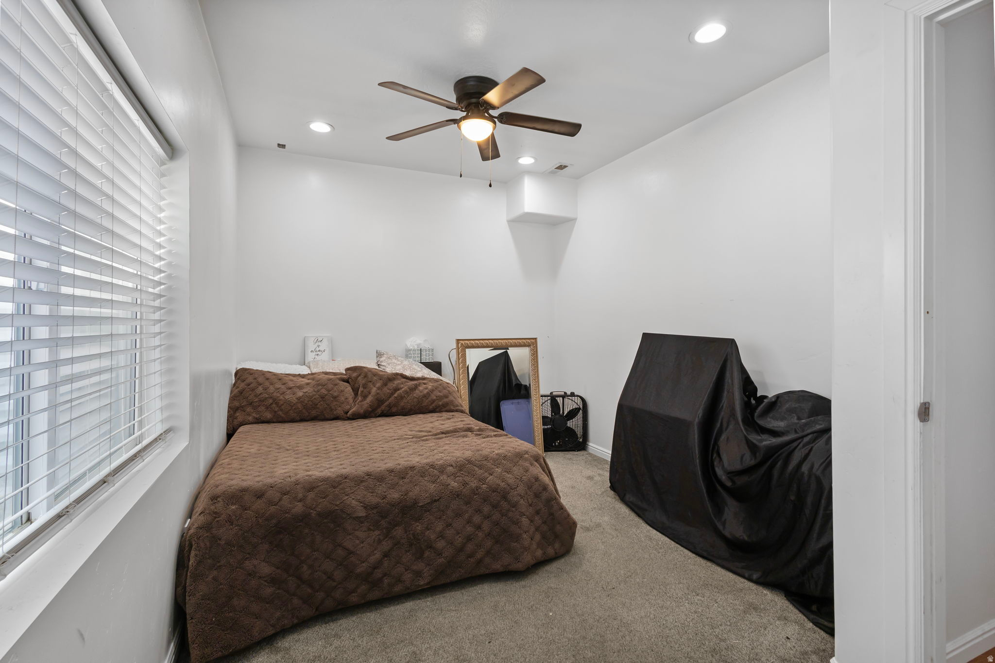 INDEPENDENCE POINT - Residential Lease