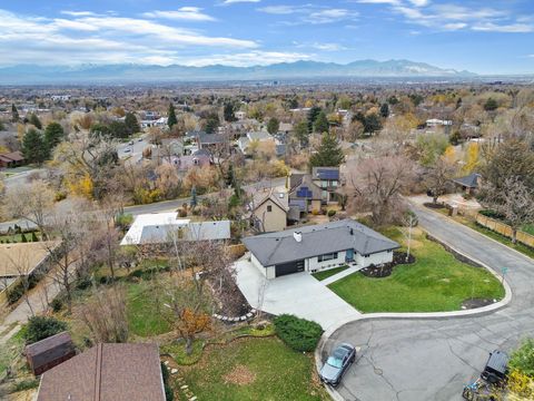 Tiny photo for 4386 S 2490 E, Holladay, UT 84124 (MLS # 2124838)